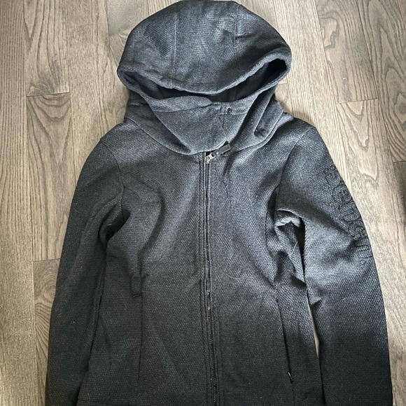 Bench hoodie - Picture 1 of 2